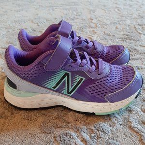New Balance Girl's sneakers size 11